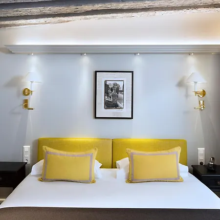 Le Relais Saint Honore Hotel