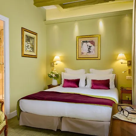 Le Relais Saint Honore Paris