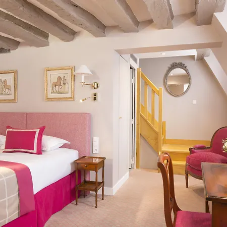 Hotel Le Relais Saint Honore Paris