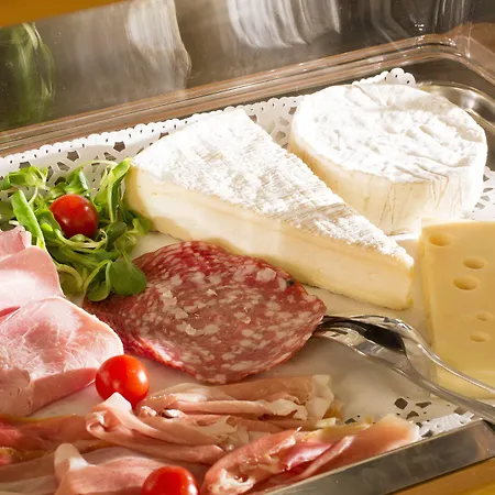 Hotel Le Relais Saint Honore