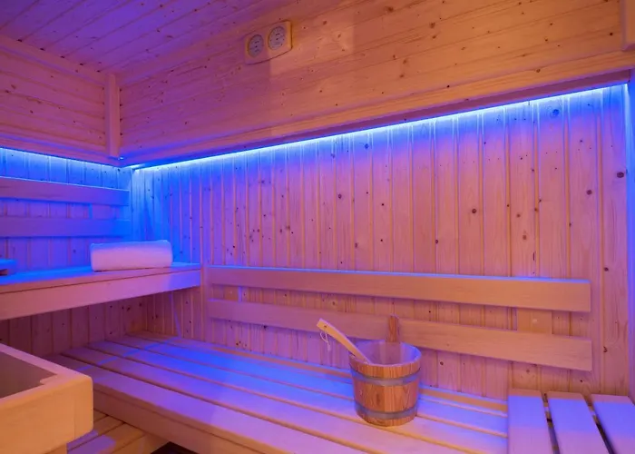 Le Relais Saint Honore Hotel