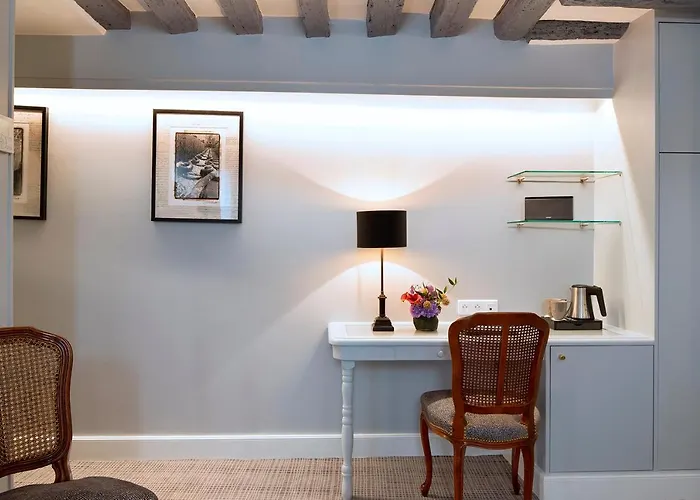 Hotel Le Relais Saint Honore