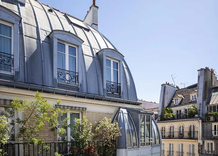 Le Relais Saint Honore Hotel 4*