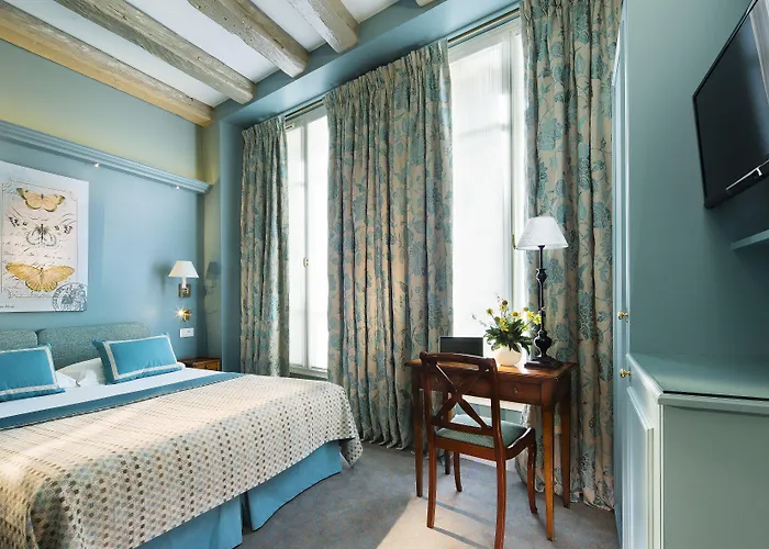 Hotel Le Relais Saint Honore 4*