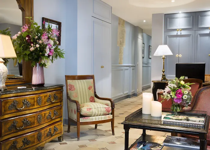 Le Relais Saint Honore Hotel 4*