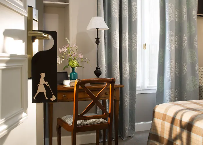 Hotel Le Relais Saint Honore