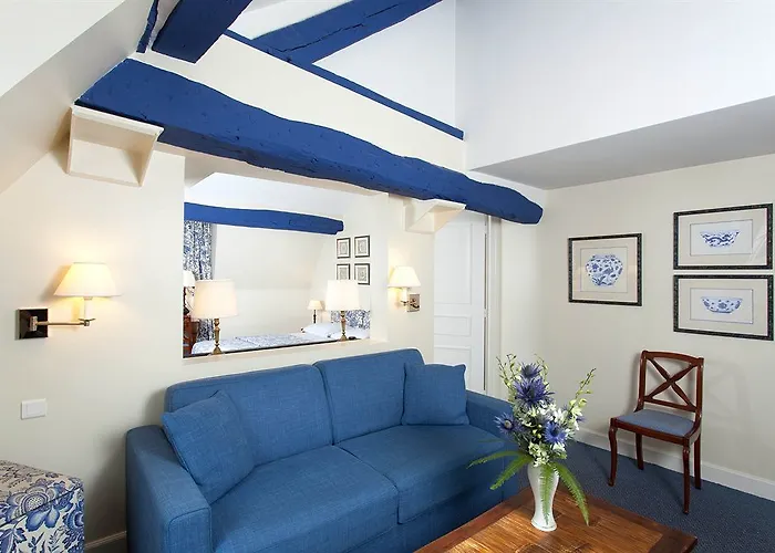 Le Relais Saint Honore Hotel 4*