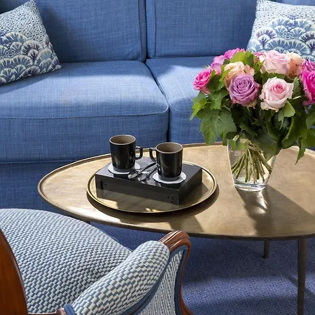 Le Relais Saint Honore Hotel
