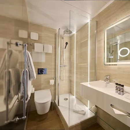 Hotel Le Relais Saint Honore 4*