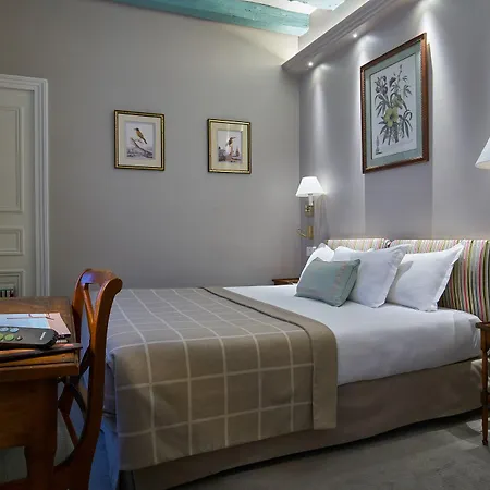 Le Relais Saint Honoré 4*