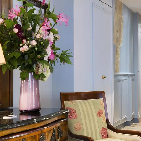 Hotel Le Relais Saint Honoré 4*